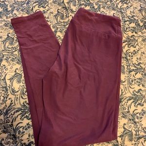 EUC solid purple leggings